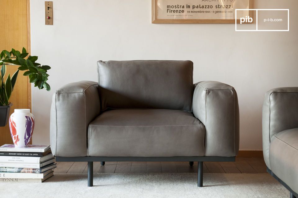 Prachtig grote fauteuil die comfort en stijl combineert.