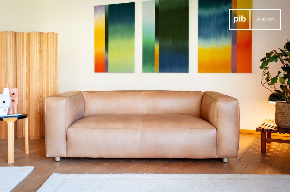 Een sofa met een vintage look, sober en elegant