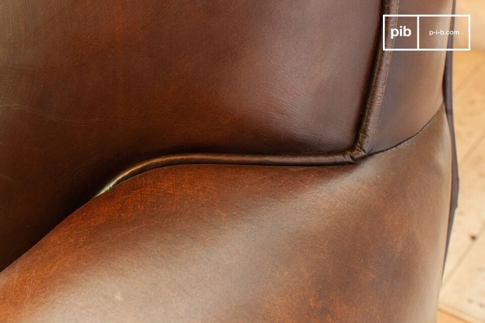 De English Coffee club sofa is een eerbetoon aan de industriële esthetiek gecombineerd met het