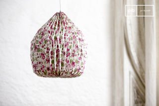 Gebloemde origami hanglamp