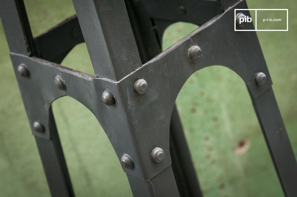 Structuur die doet denken aan een prachtige toren in het noorden van Frankrijk.