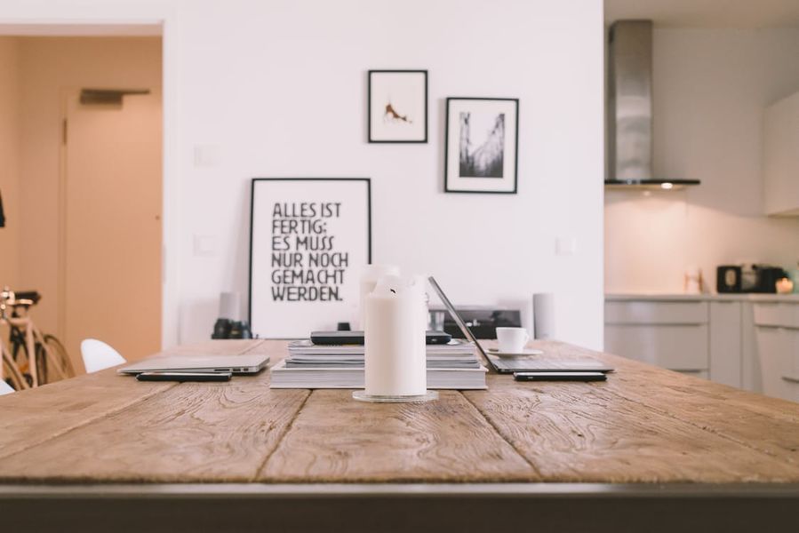 Modern interieur industriele tafel