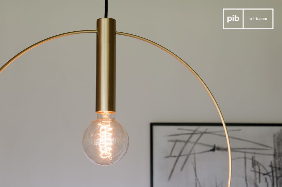 Een strakke look voor een lichtgewicht hanglamp.#