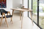 Oude collectie design bureaus in scandinavische stijl