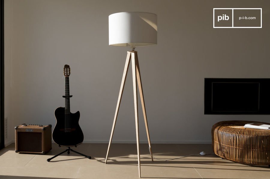 Tripod wood floor lamp