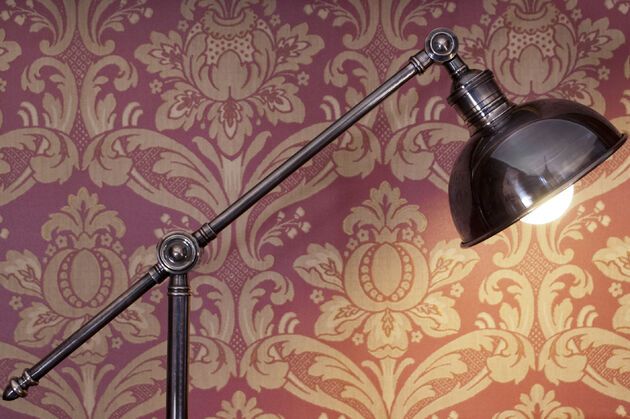 Verstelbare zilveren metalen leeslamp Elkins