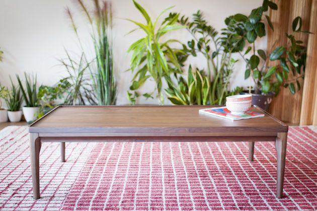 Notenhouten salontafel Hemët